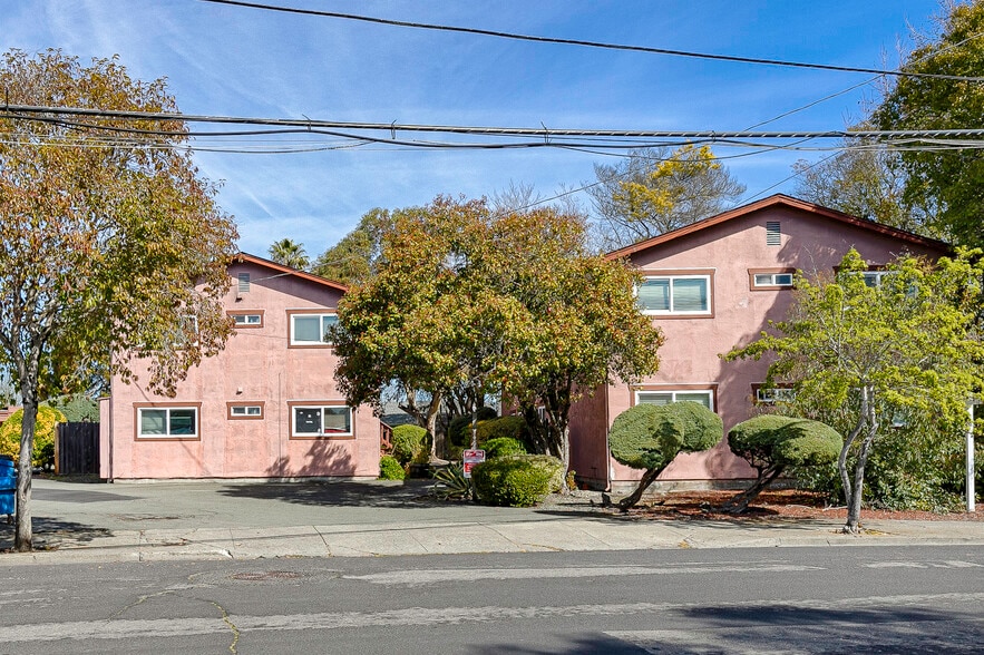 7488 Bridgit Dr, Rohnert Park, CA for sale - Building Photo - Image 1 of 40