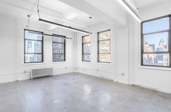 494 Eighth Ave, New York, NY for lease Interior Photo- Image 1 of 4