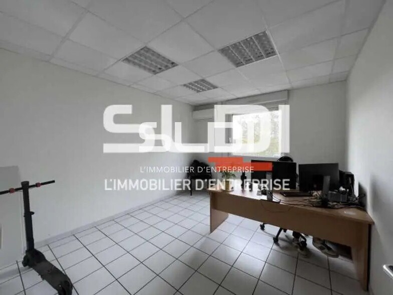 Flex dans Vénissieux à louer - Photo intérieure - Image 3 de 8