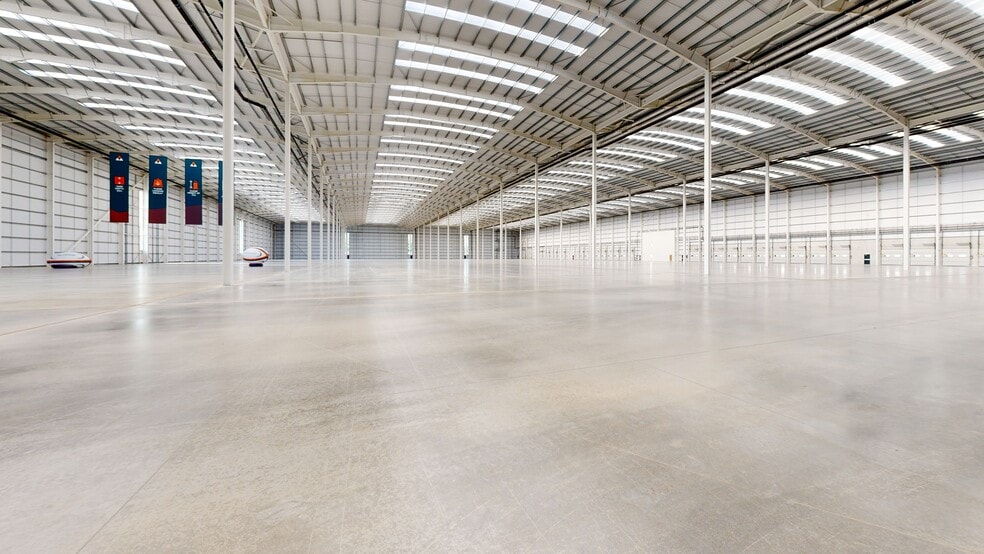 Coventry Rd, Rugby for lease - Matterport 3D Scan - Image 3 of 42