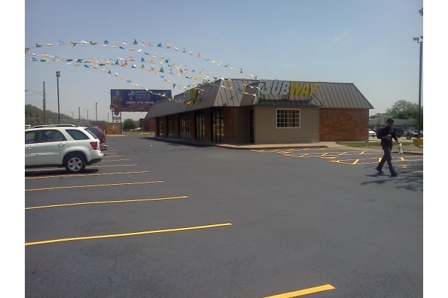 4110 Blackhawk Rd, Rock Island, IL à louer - Photo du bâtiment - Image 2 de 3