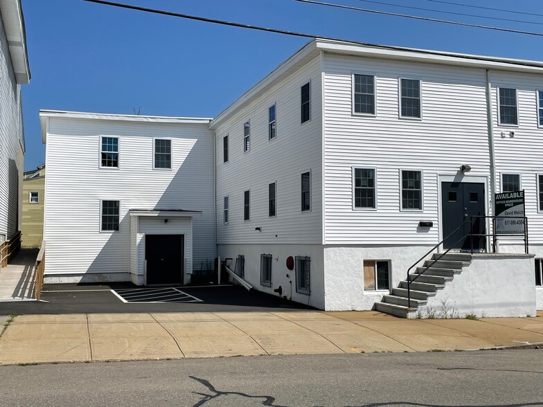 100 Central St, Milford, MA à louer - Photo du bâtiment - Image 1 de 20