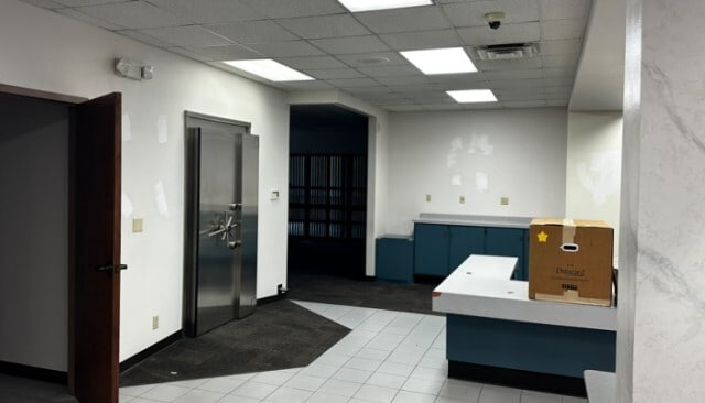 500 Cherry Ave, Oconto Falls, WI à louer - Photo intérieure - Image 3 de 6