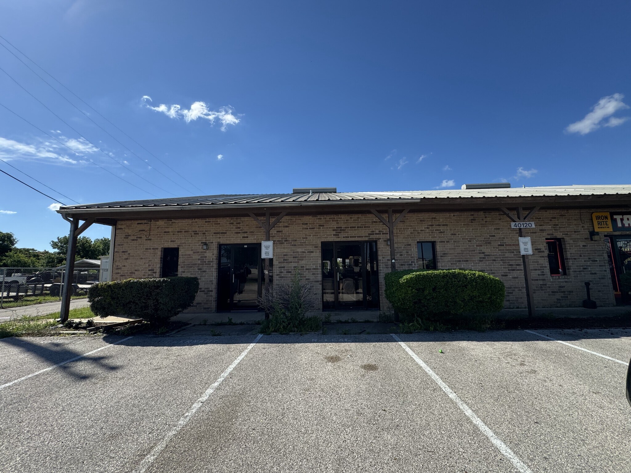40120 Industrial Park Cir, Georgetown, TX for lease Building Photo- Image 1 of 10