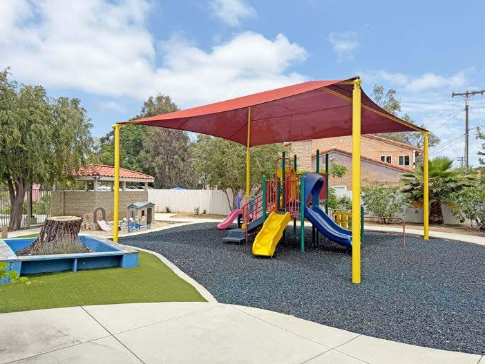 867 Sycamore Ave, Vista, CA for lease - Building Photo - Image 2 of 5