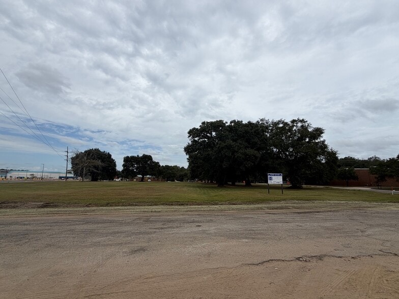0 Cypress Business Park Dr, Mobile, AL à louer - Photo principale - Image 1 de 1