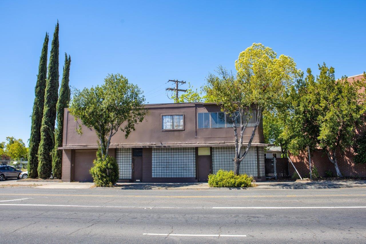 2030 Stockton Blvd, Sacramento, CA à vendre Photo du bâtiment- Image 1 de 1