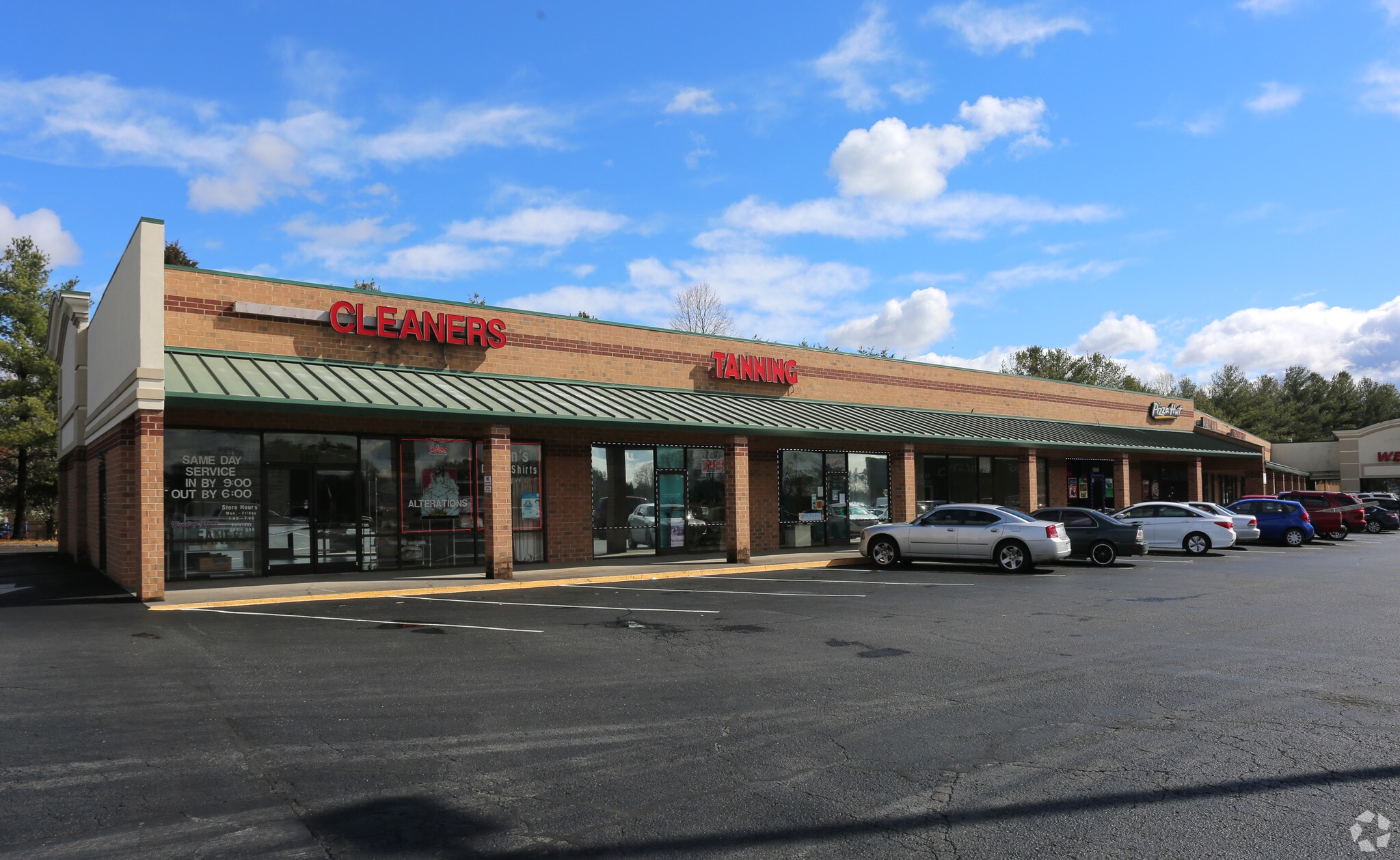 5042-5070 Styers Ferry Rd, Winston-Salem, NC for lease Primary Photo- Image 1 of 5