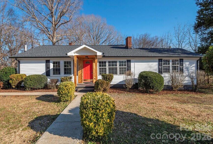 509 Eastside Dr, Statesville, NC for sale - Primary Photo - Image 1 of 1