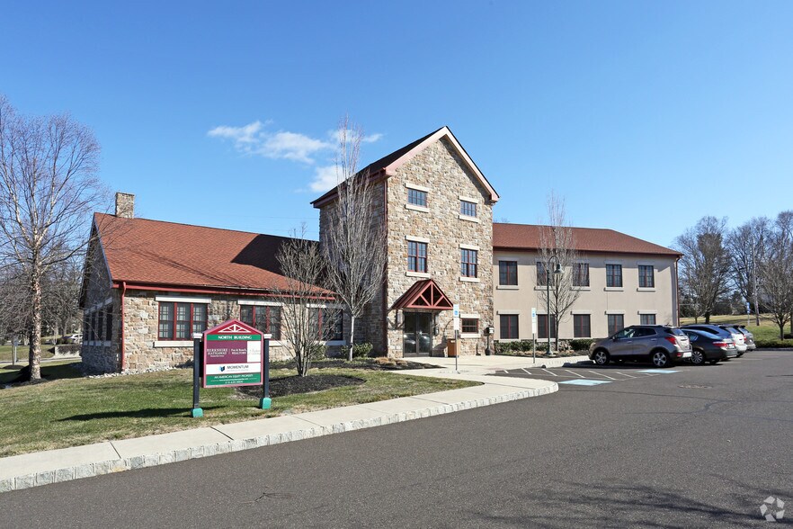 1600 N Bethlehem Pike, Lower Gwynedd, PA à vendre - Photo principale - Image 1 de 18