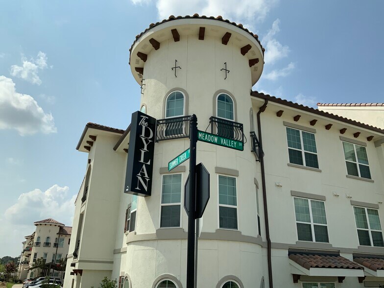 5344 Sycamore School Rd, Fort Worth, TX à louer - Photo du bâtiment - Image 1 de 8