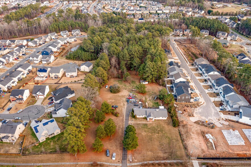 1525 Mineral Springs rd, Durham, NC à vendre - Photo du bâtiment - Image 3 de 11