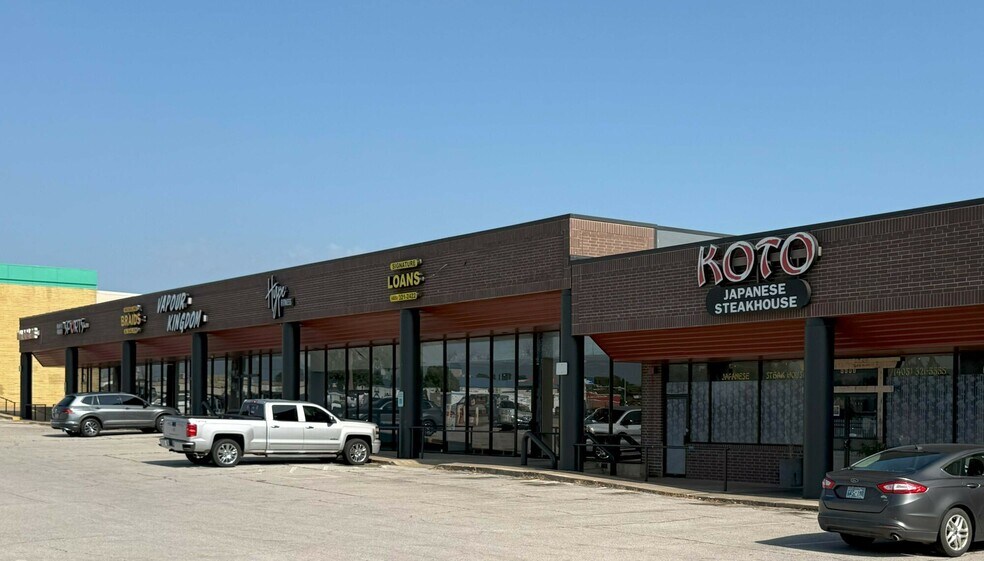2203-2205 W Main St, Norman, OK à louer - Photo du bâtiment - Image 1 de 7