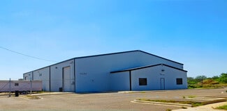 Plus de détails pour 149 Eagle Ford Rd, Cotulla, TX - Industriel à vendre