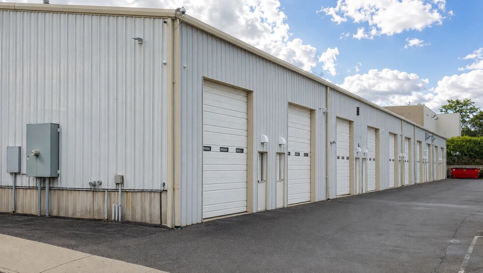 109 Hamilton Ave, Stamford, CT for sale - Building Photo - Image 2 of 2