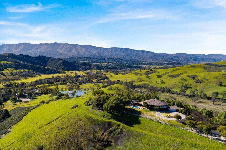 7351 Happy Canyon Rd, Santa Ynez, CA à vendre - Aérien - Image 3 de 47