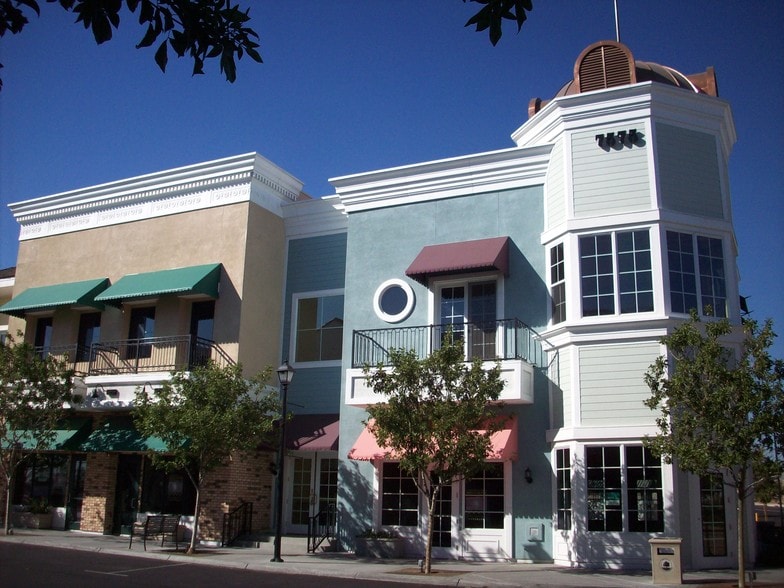 7575 Norman Rockwell Ln, Las Vegas, NV for sale - Primary Photo - Image 1 of 35