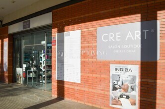 Commerce de détail dans Sant Pere de Ribes, Barcelona à louer Photo de construction- Image 2 de 5