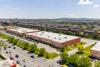 5896-5932 Boul Henri-Bourassa O, Montréal, QC - Aérien Vue de la carte