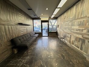 378A Marcus Garvey Blvd, Brooklyn, NY à louer Photo intérieure- Image 1 de 3