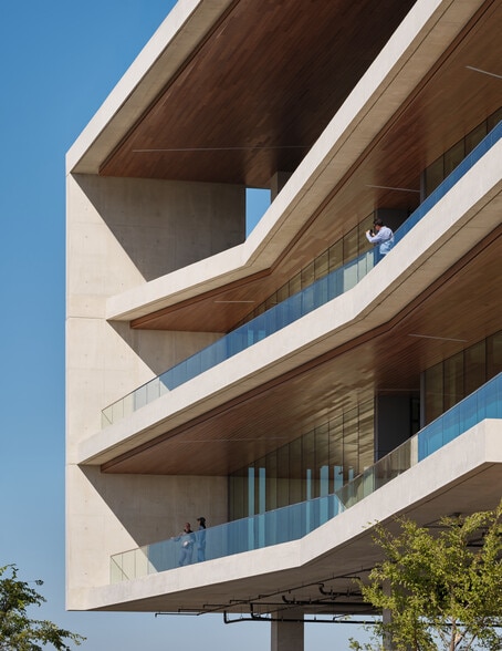 4902 Headquarters Pt, San Diego, CA à louer - Photo du bâtiment - Image 2 de 15