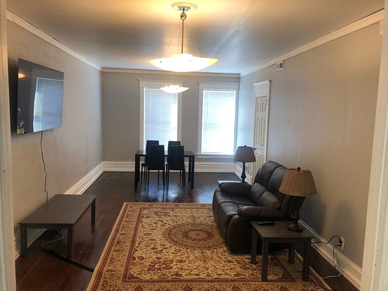 102-106 7th St, Rockford, IL for sale - Interior Photo - Image 3 of 15