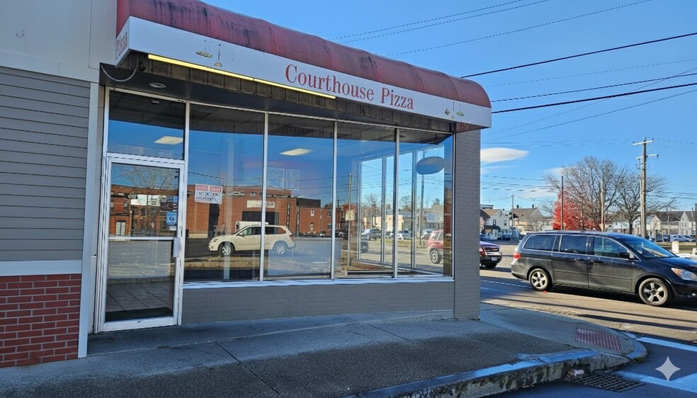 129-147 W Pearl St, Nashua, NH à louer - Photo du bâtiment - Image 2 de 3