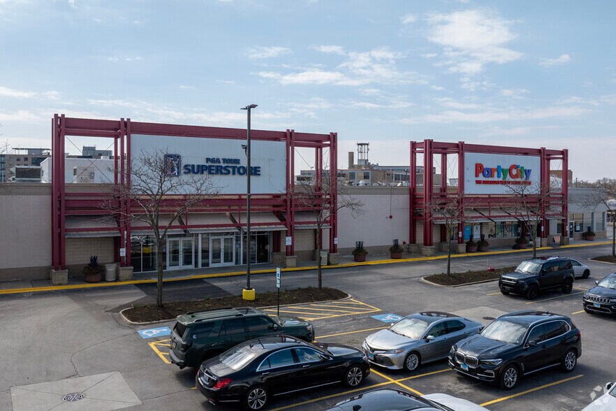 1745-1757 W Fullerton Ave, Chicago, IL à vendre - Photo du bâtiment - Image 2 de 6