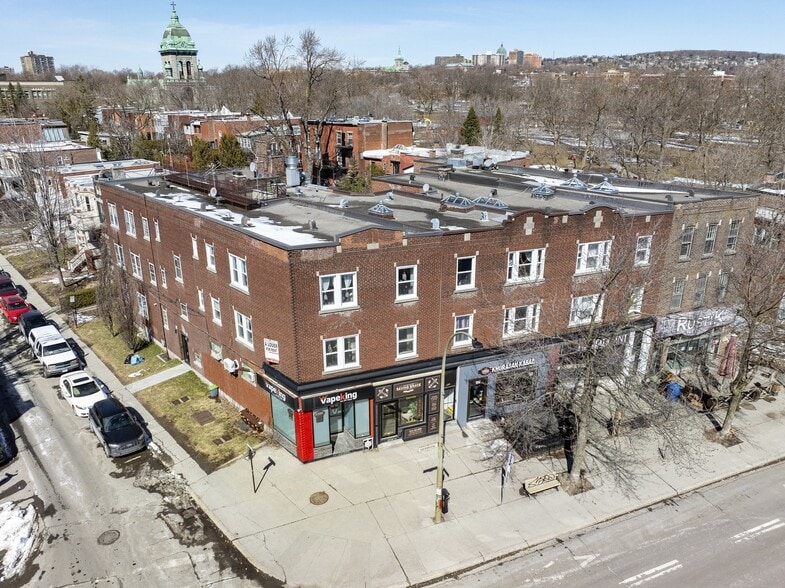5617-5631 Rue Sherbrooke O, Montréal, QC for lease - Building Photo - Image 3 of 3