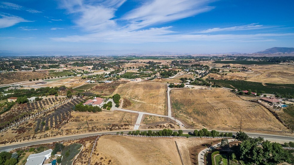 38600 De Portola Rd, Temecula, CA for sale - Primary Photo - Image 1 of 1