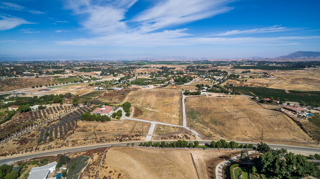 38600 De Portola Rd, Temecula, CA à vendre Photo du b timent- Image 1 de 1