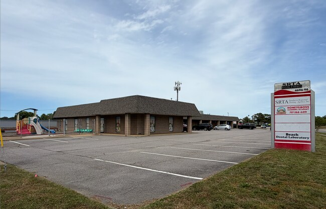 Plus de détails pour 4696-4698 Honeygrove Rd, Virginia Beach, VA - Bureau/Commerce de détail à louer