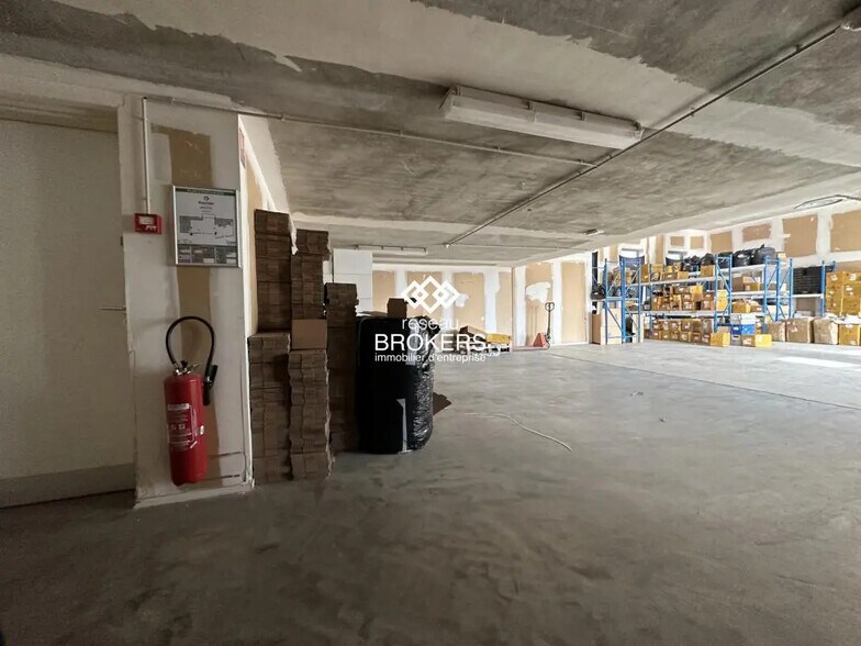 Industrial in Ivry-sur-Seine for lease - Building Photo - Image 3 of 6