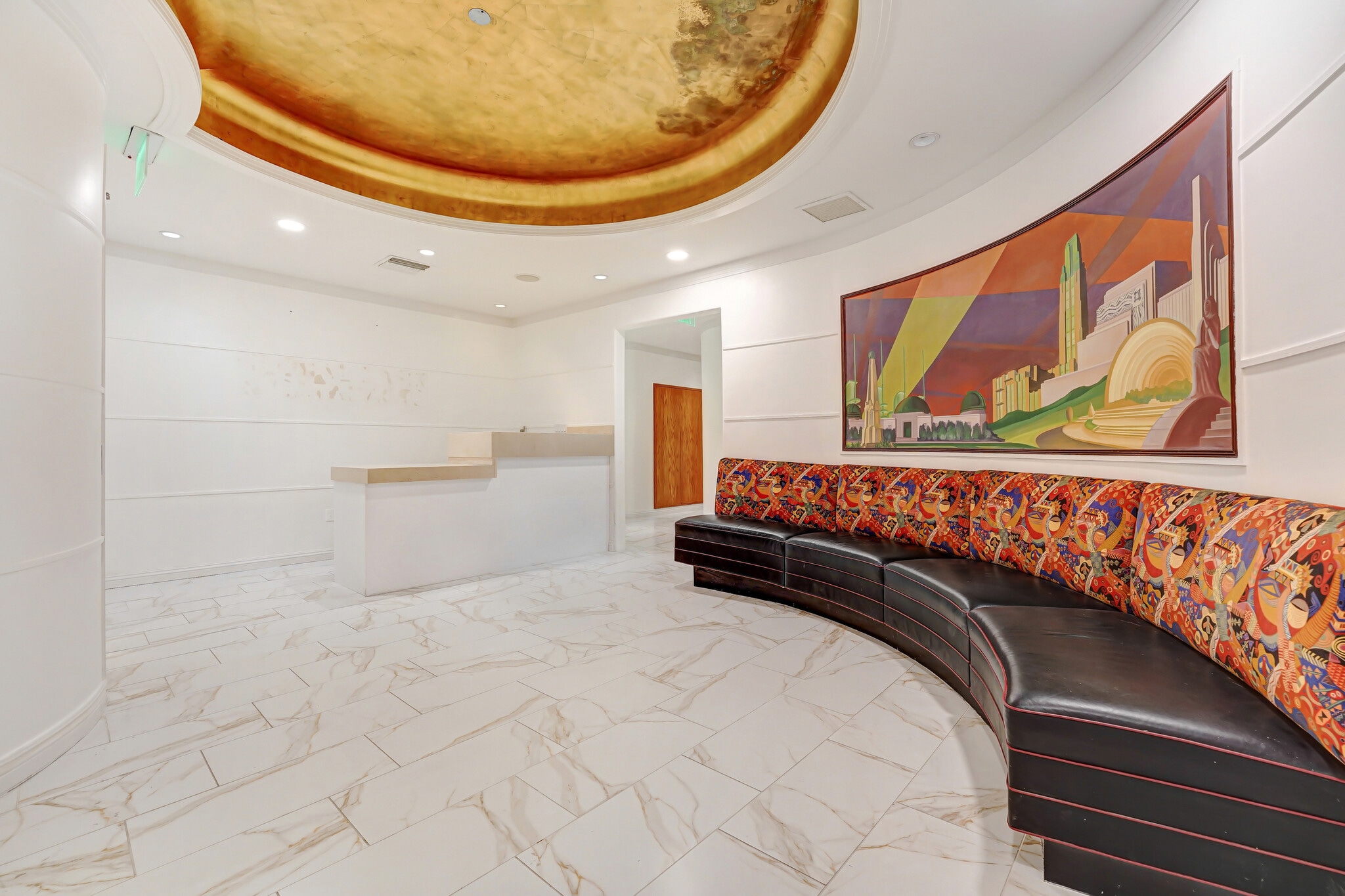 11600 Wilshire Blvd, Los Angeles, CA for lease Interior Photo- Image 1 of 6