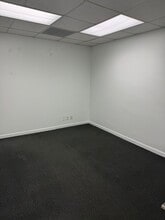 3325 Hollywood Blvd, Hollywood, FL à louer Photo intérieure- Image 1 de 2