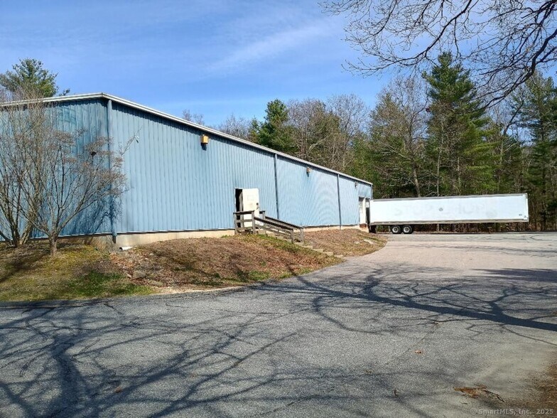 122 Industrial Park Rd, Sterling, CT à vendre - Photo du bâtiment - Image 3 de 3