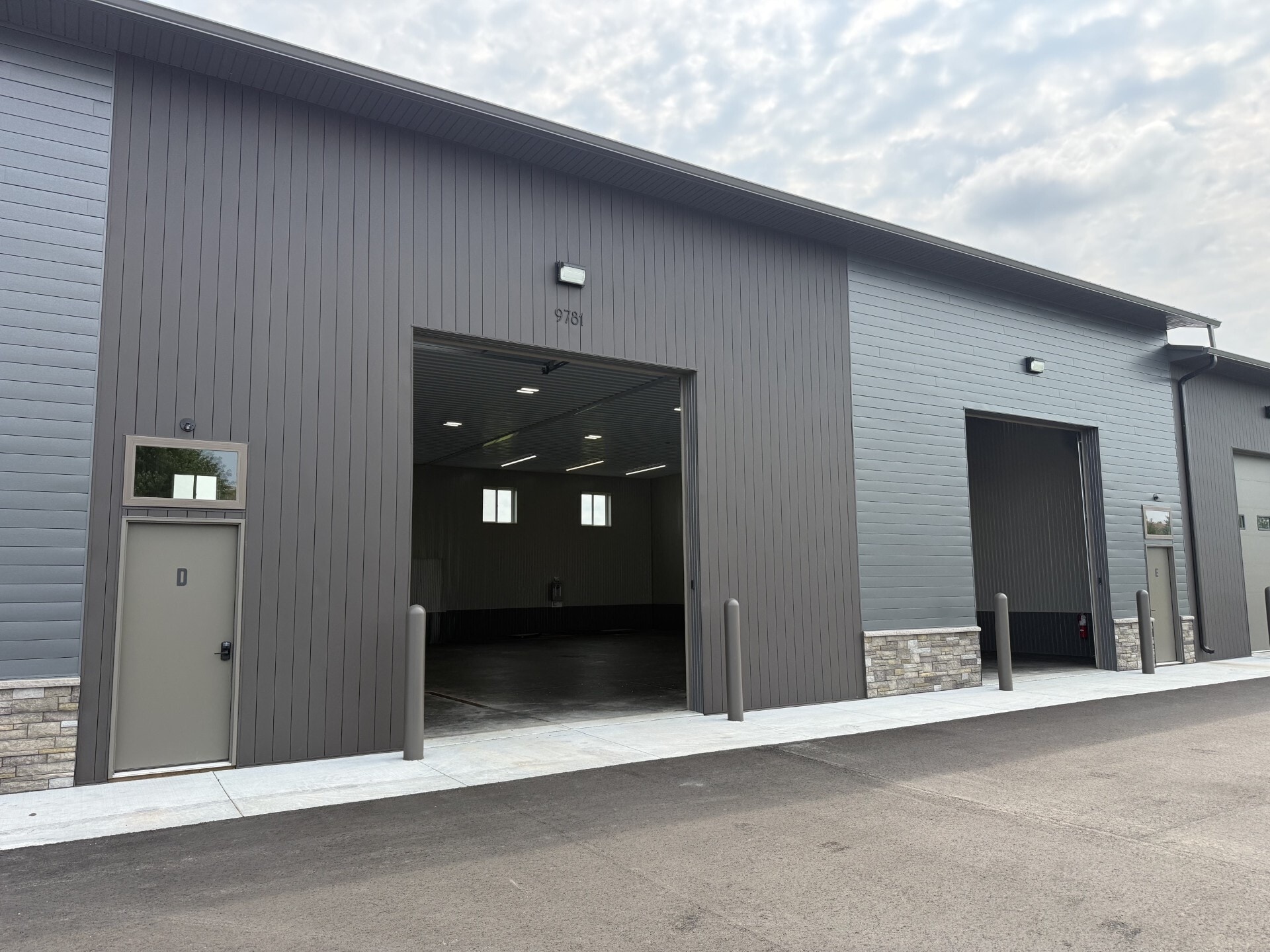 9781 71st St NE, Otsego, MN for sale Building Photo- Image 1 of 11