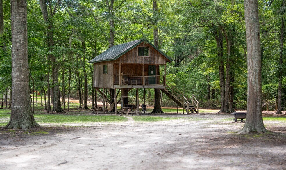 112 Fleeton rd, Hope Hull, AL à vendre - Photo du bâtiment - Image 2 de 3