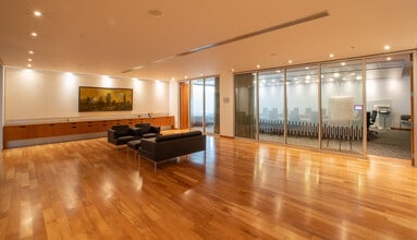 2505 Boul Laurier, Québec, QC à louer Photo intérieure- Image 2 de 6