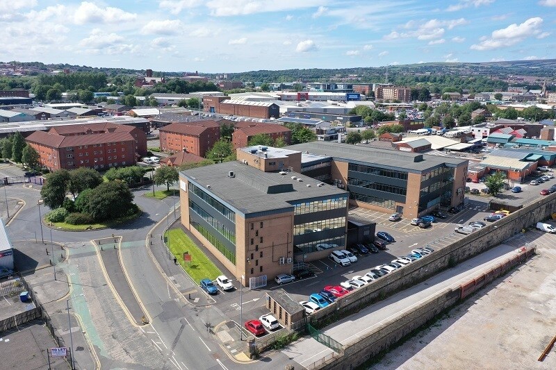 Thynne St, Bolton à louer Photo du bâtiment- Image 1 de 13