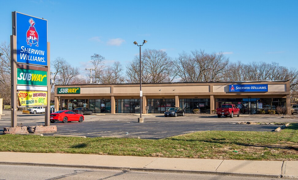304-316 N Broad St, Fairborn, OH for lease - Building Photo - Image 1 of 2