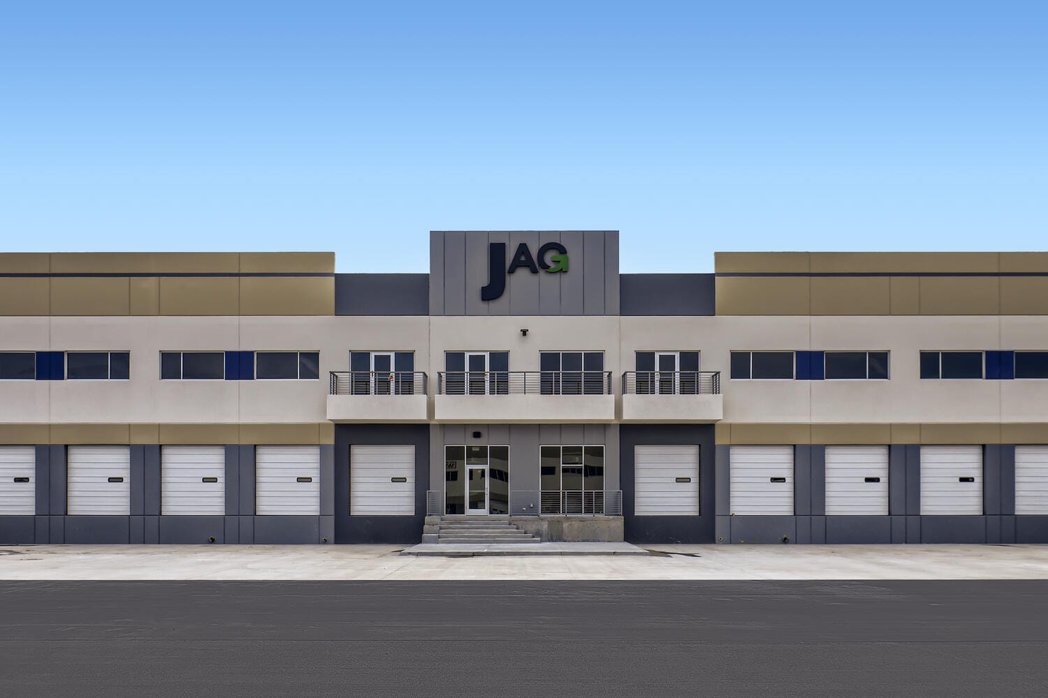 26100-26120 E 68th Ave, Aurora, CO for lease Building Photo- Image 1 of 2