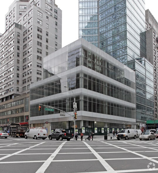 201 E 57th St, New York, NY for lease - Primary Photo - Image 1 of 3