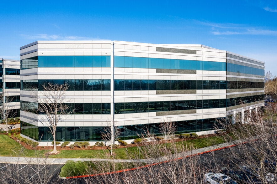 6701 Koll Center Pky, Pleasanton, CA for lease - Building Photo - Image 1 of 8