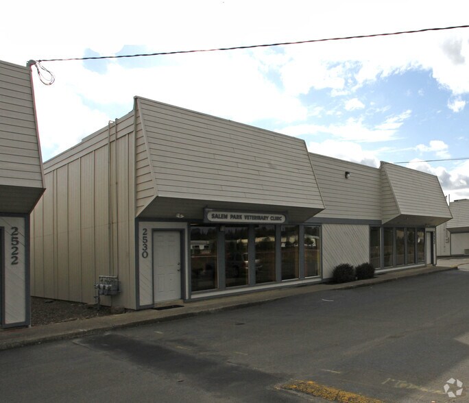 2530-2534 19th St SE, Salem, OR à louer - Photo du bâtiment - Image 2 de 2