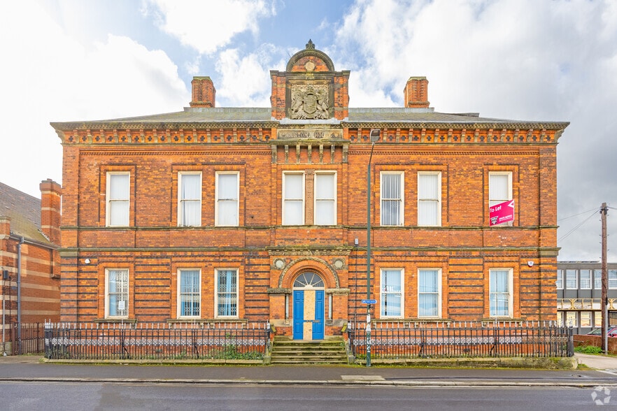 16 Cleethorpe Rd, Grimsby for lease - Building Photo - Image 3 of 4