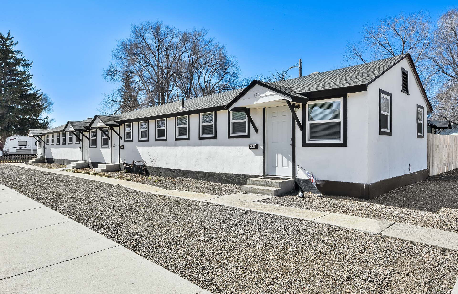 415 S 11th E, Mountain Home, ID à vendre Photo principale- Image 1 de 26