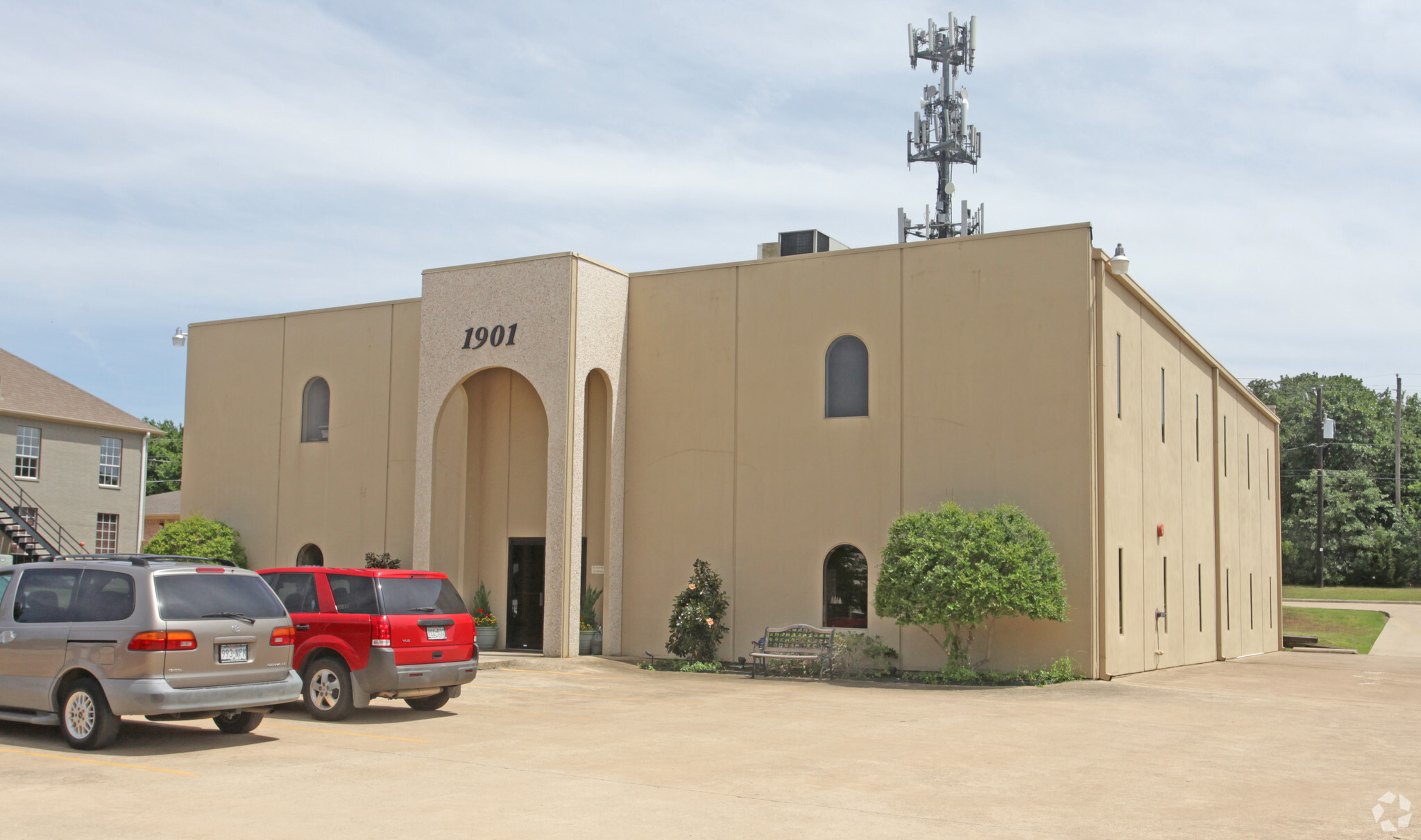 1901 Industrial Blvd, Colleyville, TX for lease Primary Photo- Image 1 of 4