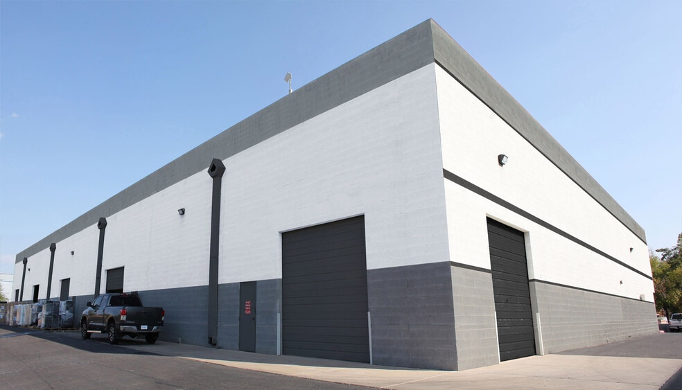 1730 W Sunrise Blvd, Gilbert, AZ for lease - Building Photo - Image 2 of 9