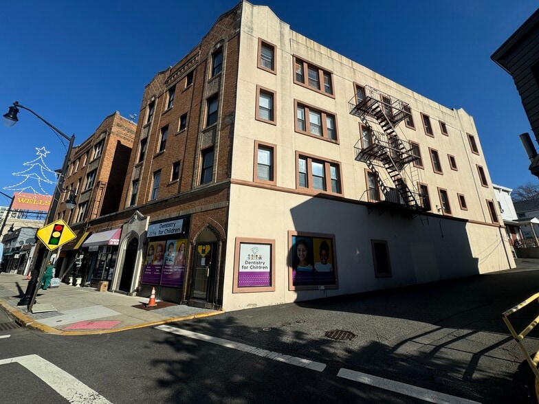 634 Anderson Ave, Cliffside Park, NJ for lease - Building Photo - Image 2 of 26